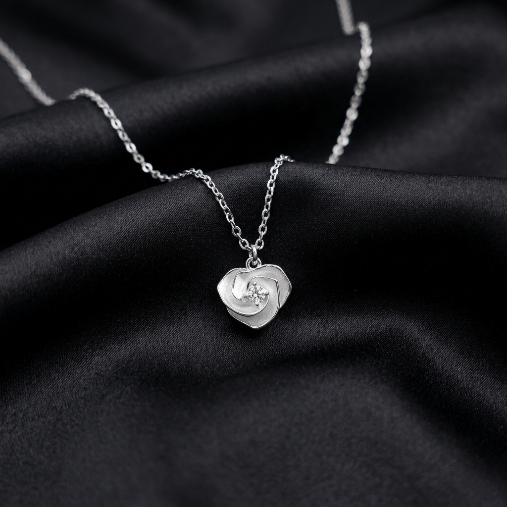 Silver Roselle Bloom Link Chain Pendant